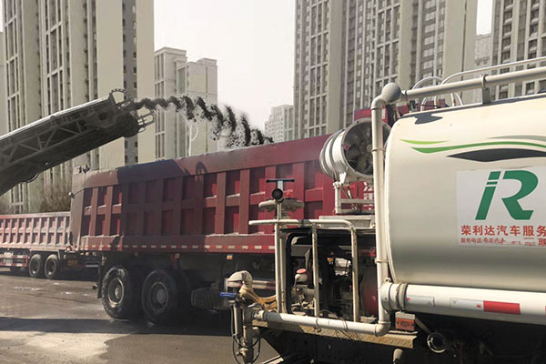 濟(jì)南挖掘機(jī)進(jìn)行租賃要知道哪些事項(xiàng)？